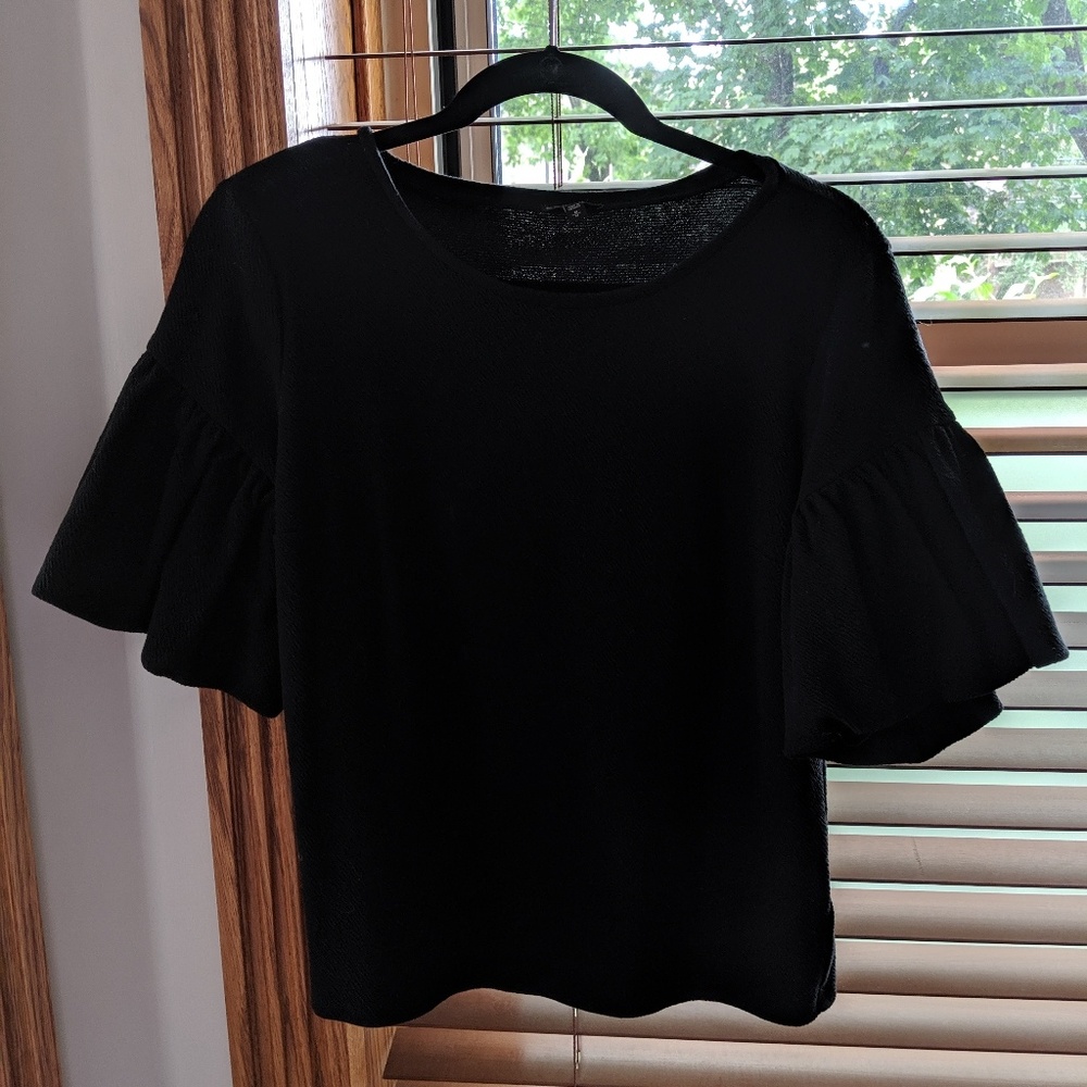 Black Bell Sleeve Too